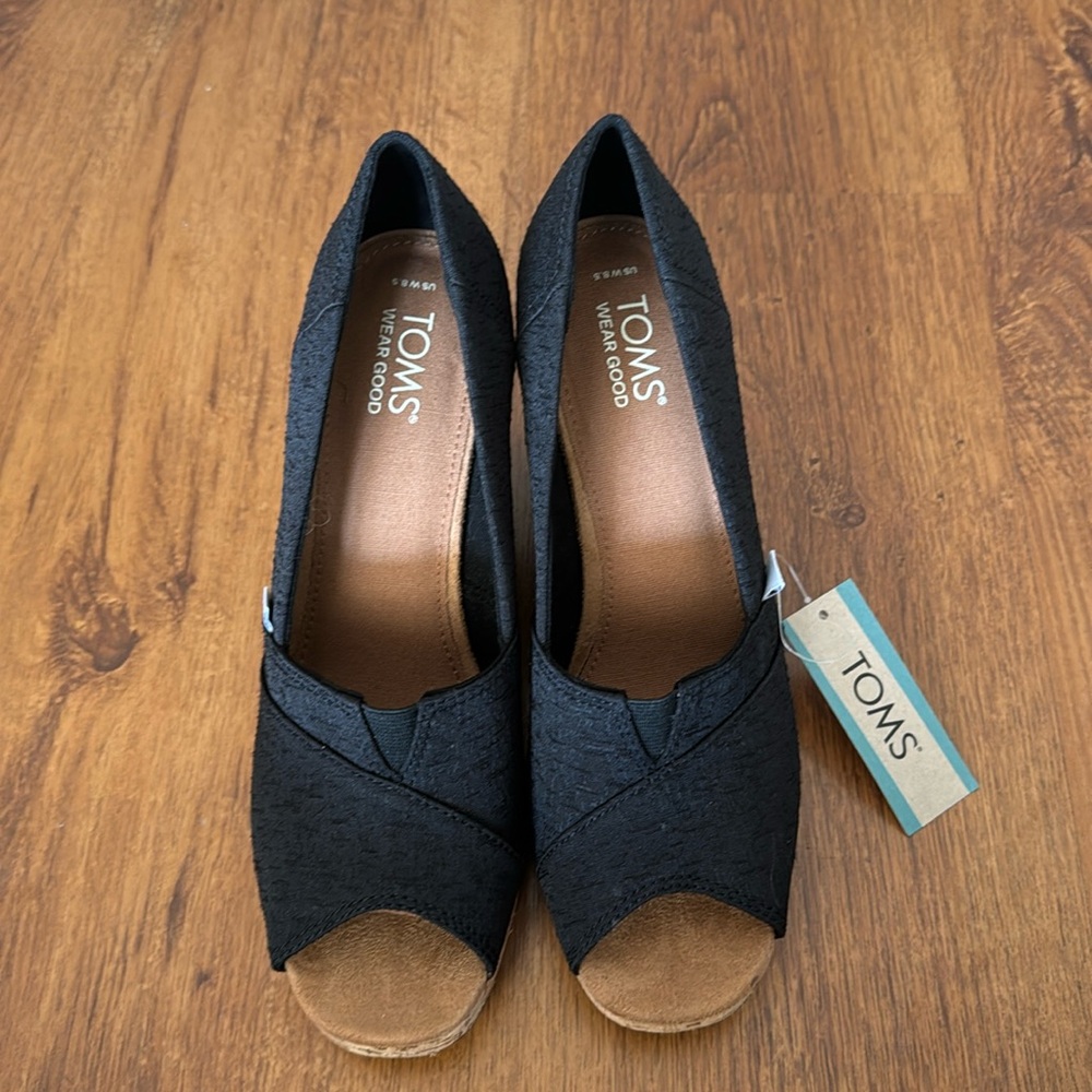 Toms women’s classic wedge